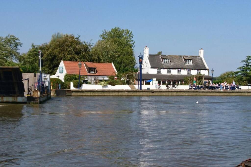 Lowlands Cottage Beccles Εξωτερικό φωτογραφία